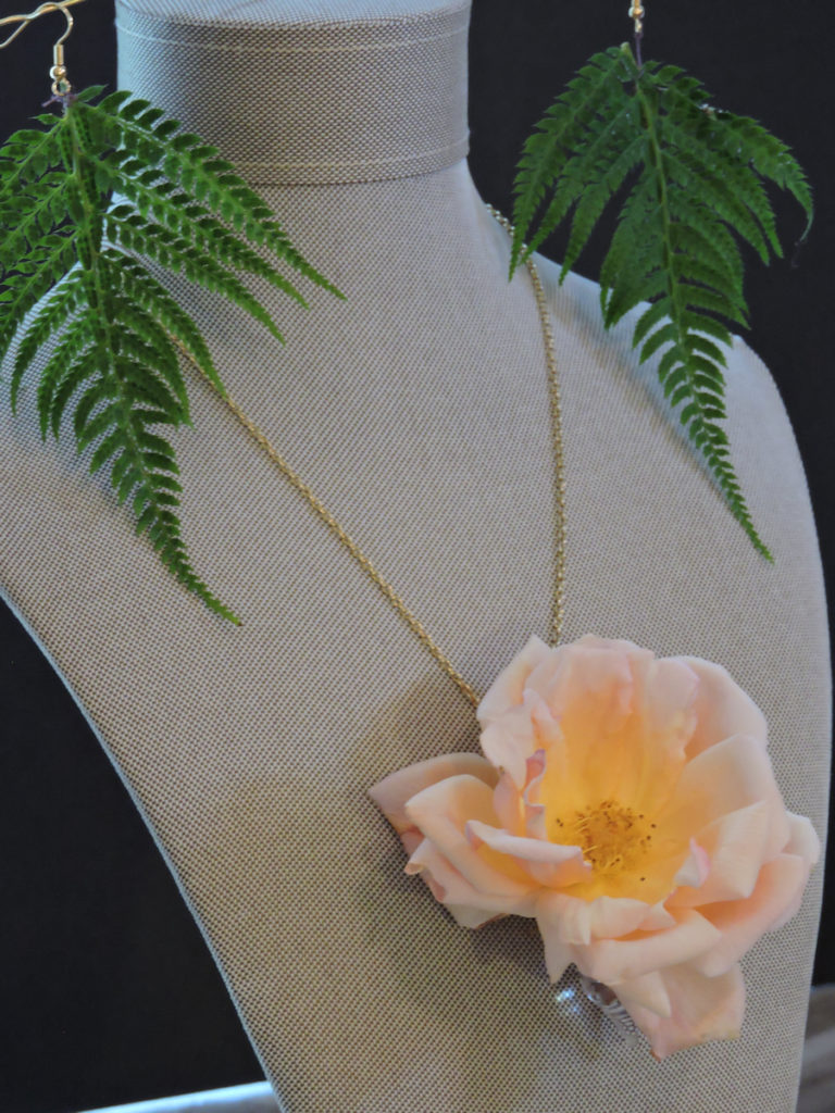 peach colored rose full bloom necklace, fern tip earrings