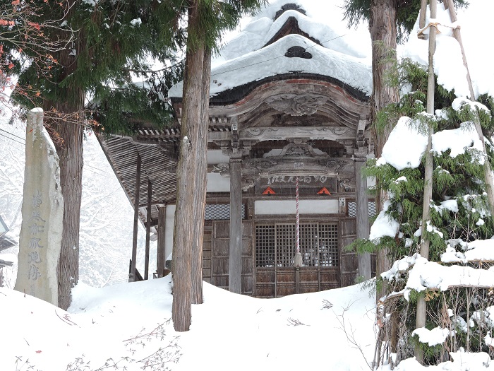 shrine at Nozawa Onsen