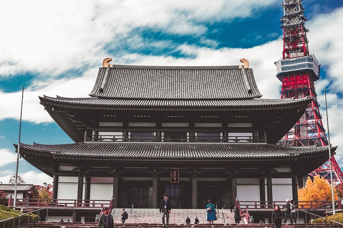 Zojoji Temple with the Tokyo Tower rising right behind it