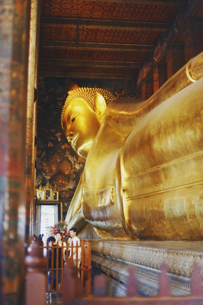 reclining gold Buddha at Wat Pho