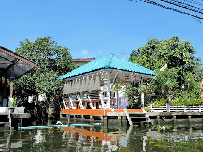 house along the canals