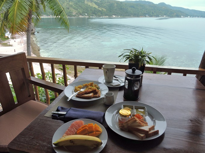 breakfast with early morning ocean view