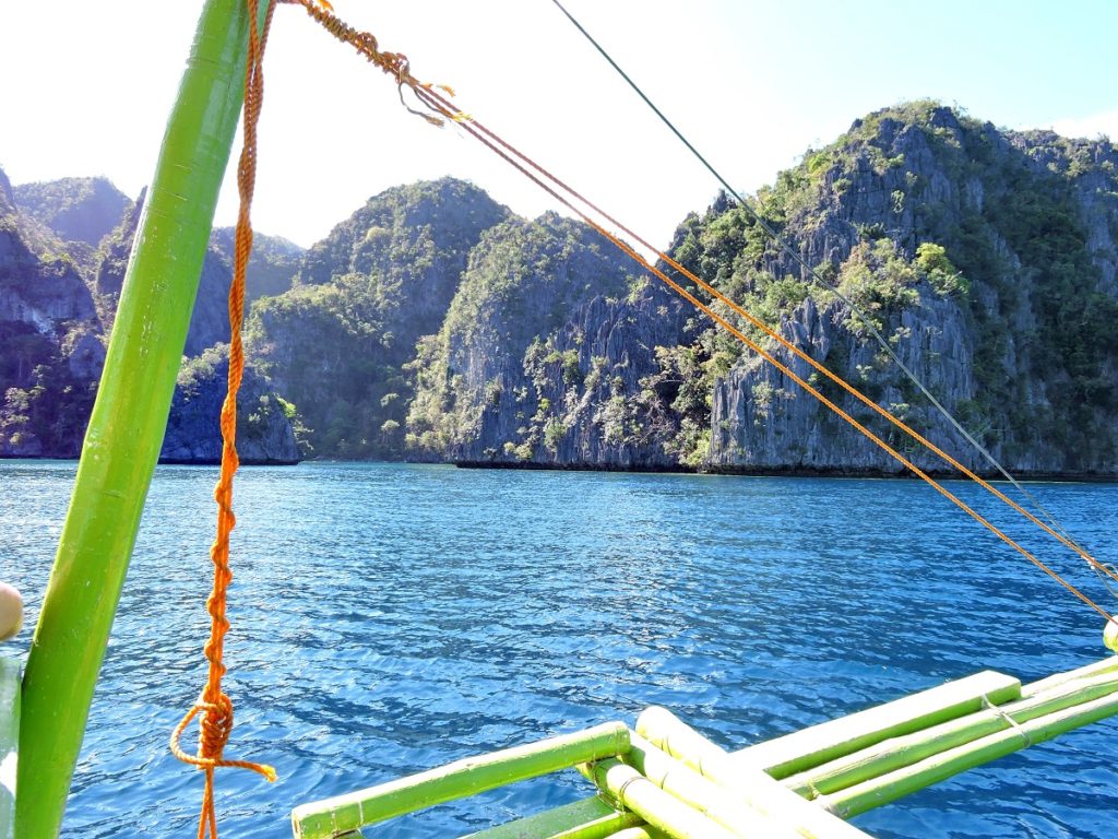 boat heading towards islands