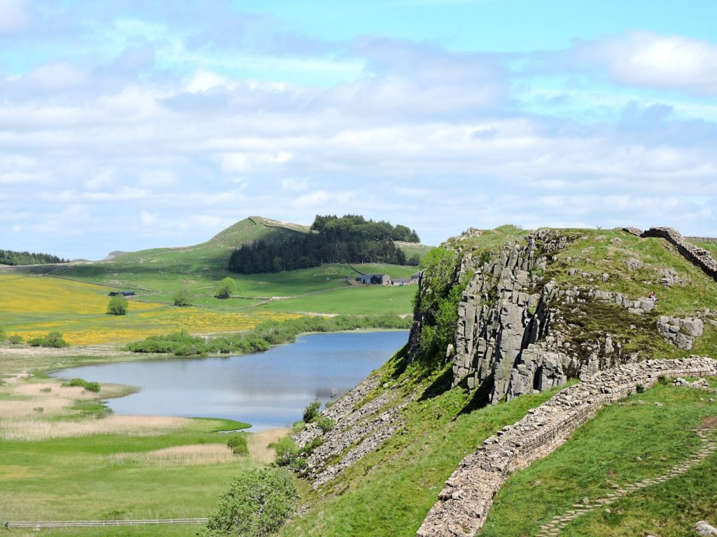 lake-cliffs-hadrians-wall