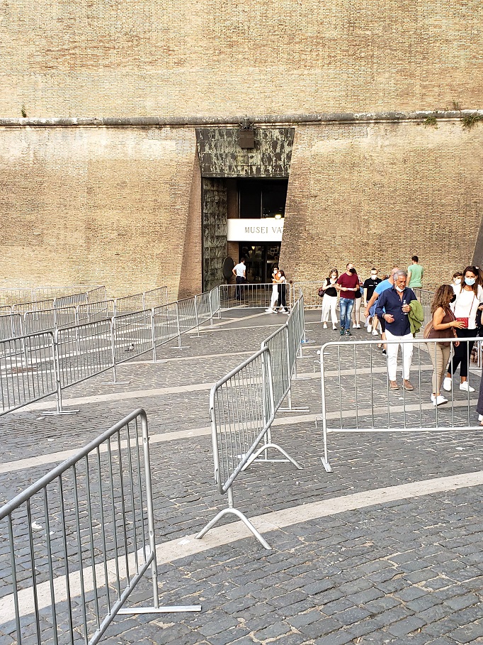 line at the Vatican museum