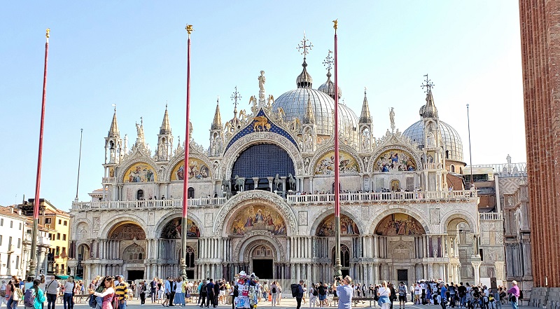 st marks domes and spires