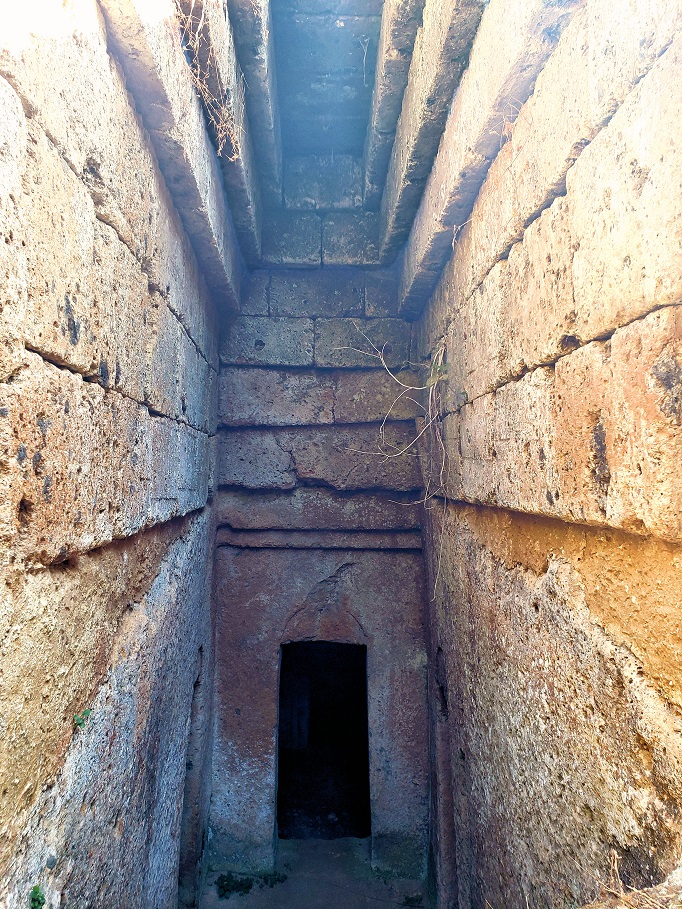 stacked stone arch