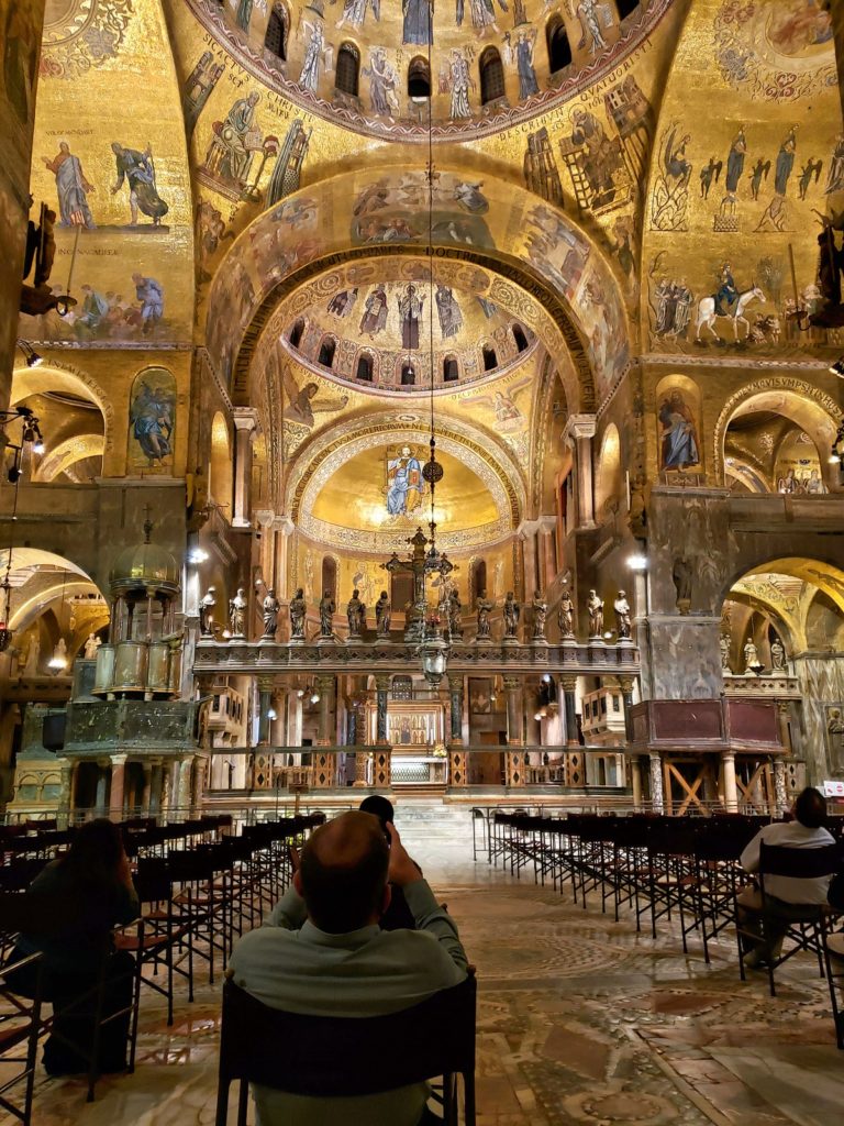 viewing st marks at night from chairs