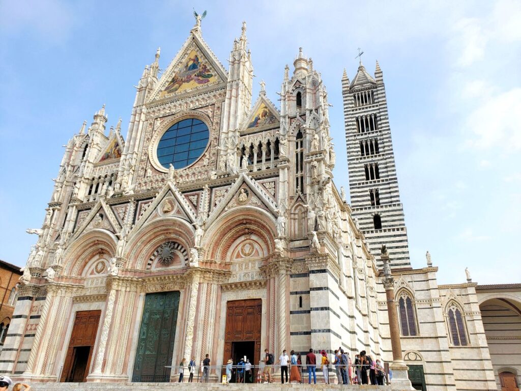 front of siena cathedral