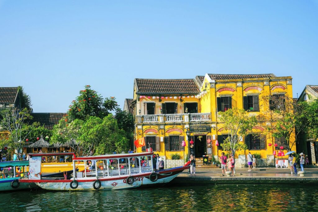 the walk along Hoi An's river in old town